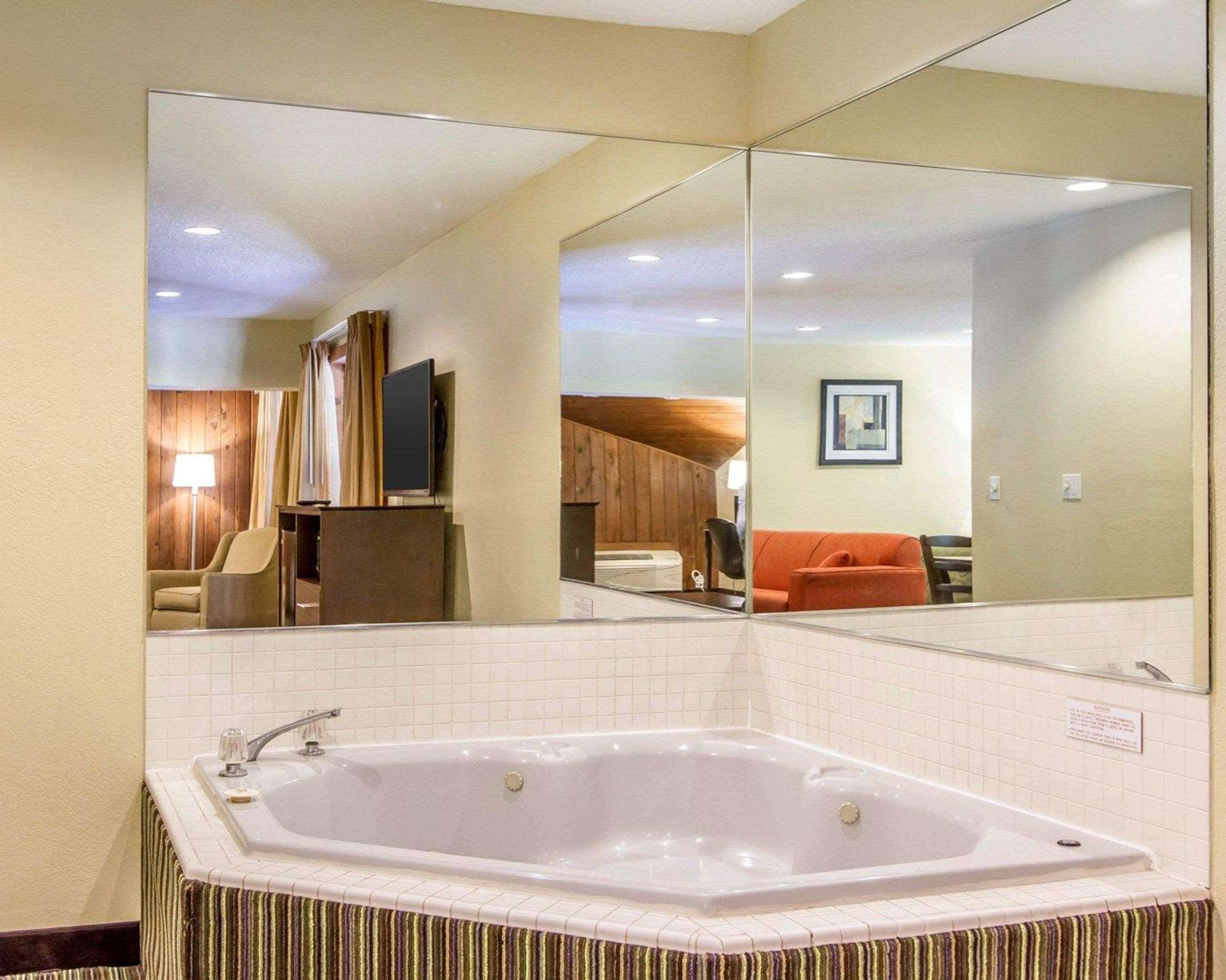 Quality Inn Murray University Area Экстерьер фото